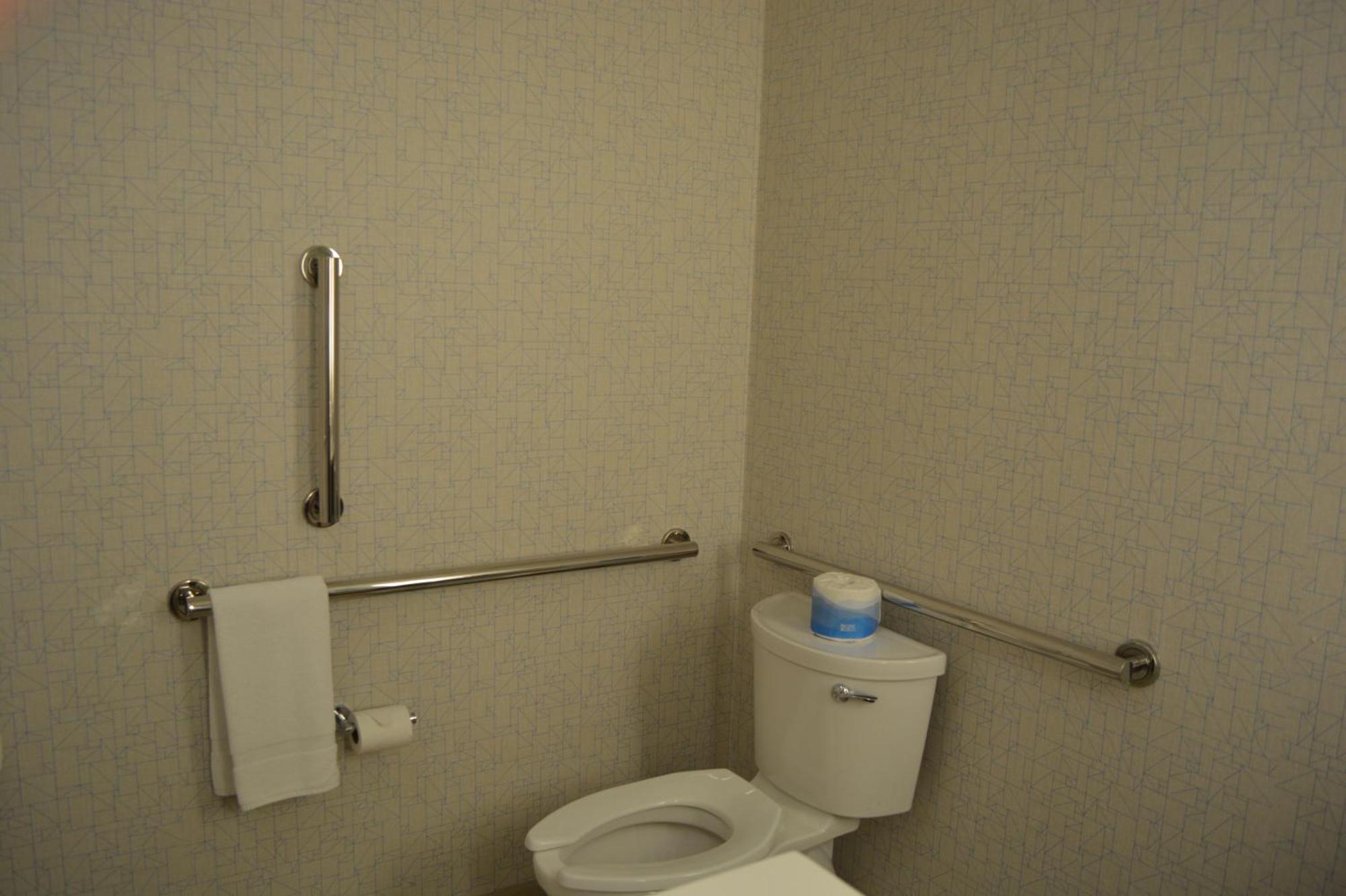 Holiday Inn Express & Suites Liberal Buitenkant foto