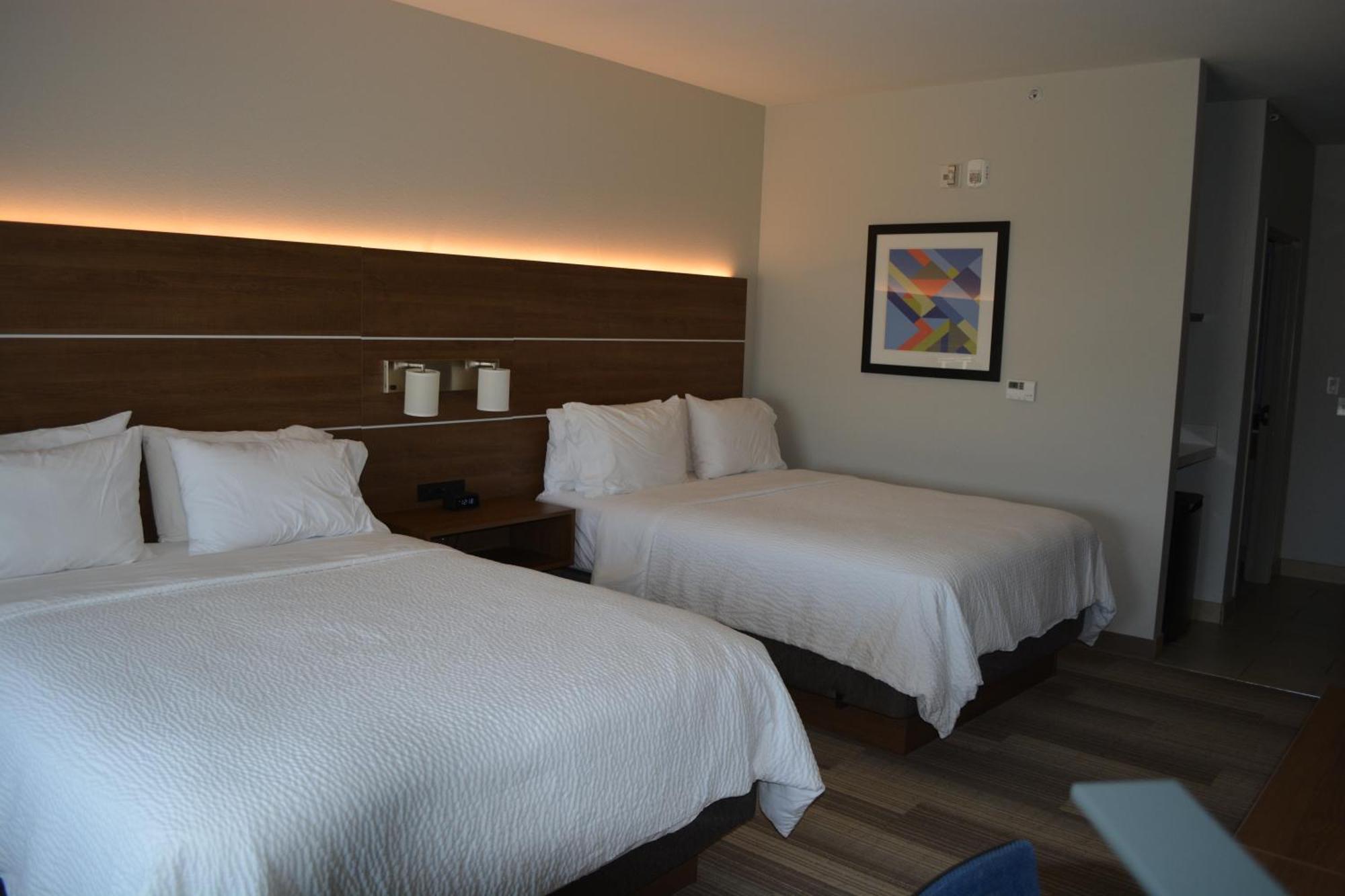 Holiday Inn Express & Suites Liberal Buitenkant foto